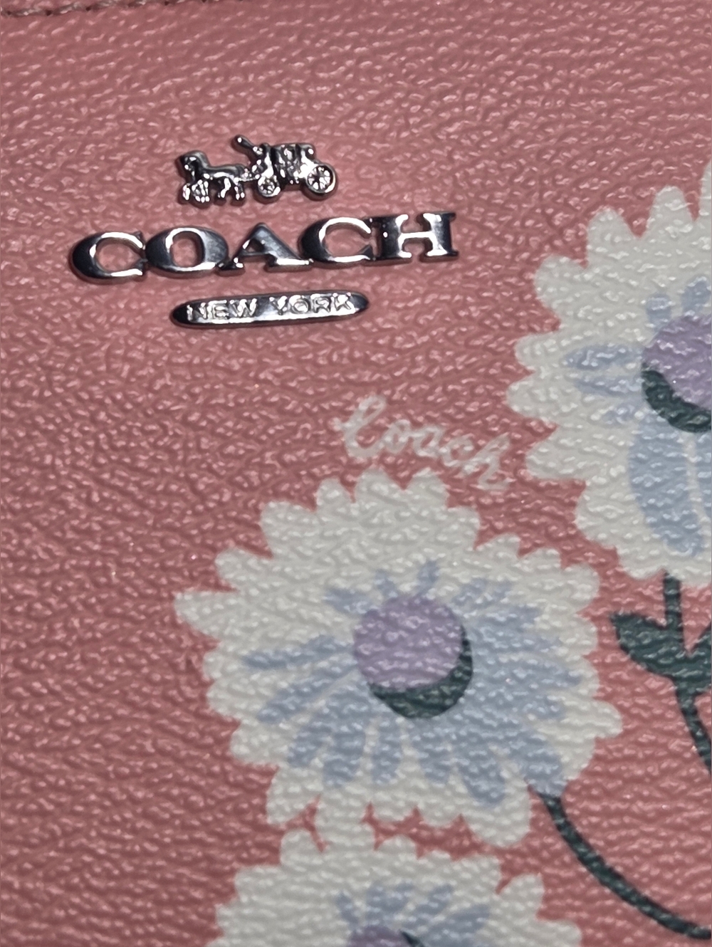 Coach Bubblegum Pink Daisy Snap Wallet Like New Boxed - Picture 7 of 14